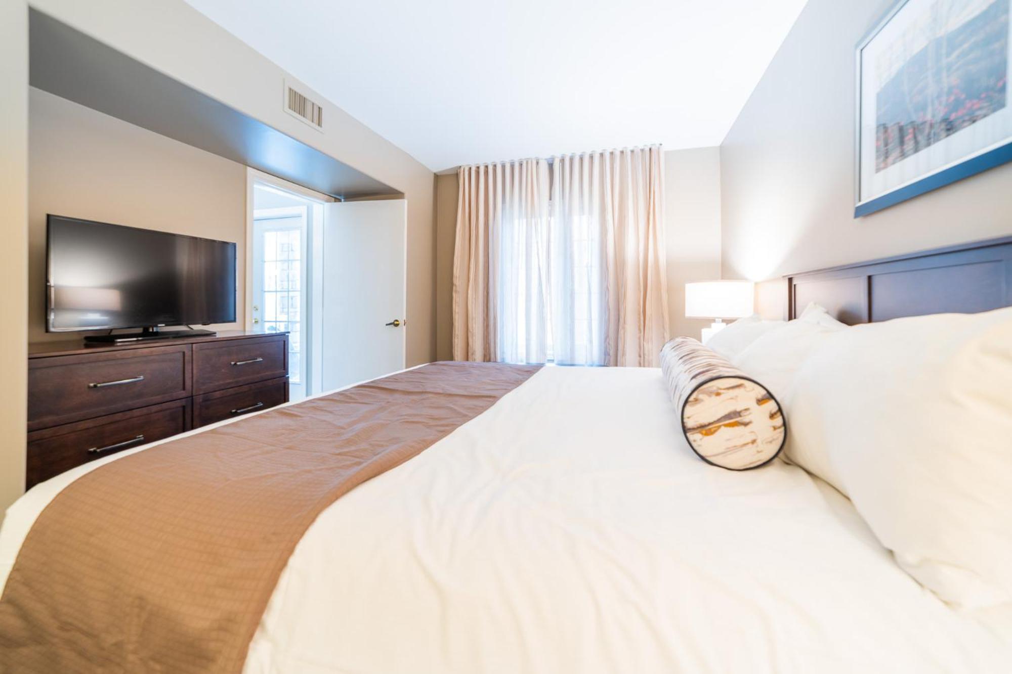 Horseshoe Valley Suites - The Aurora Shanty Bay Bagian luar foto