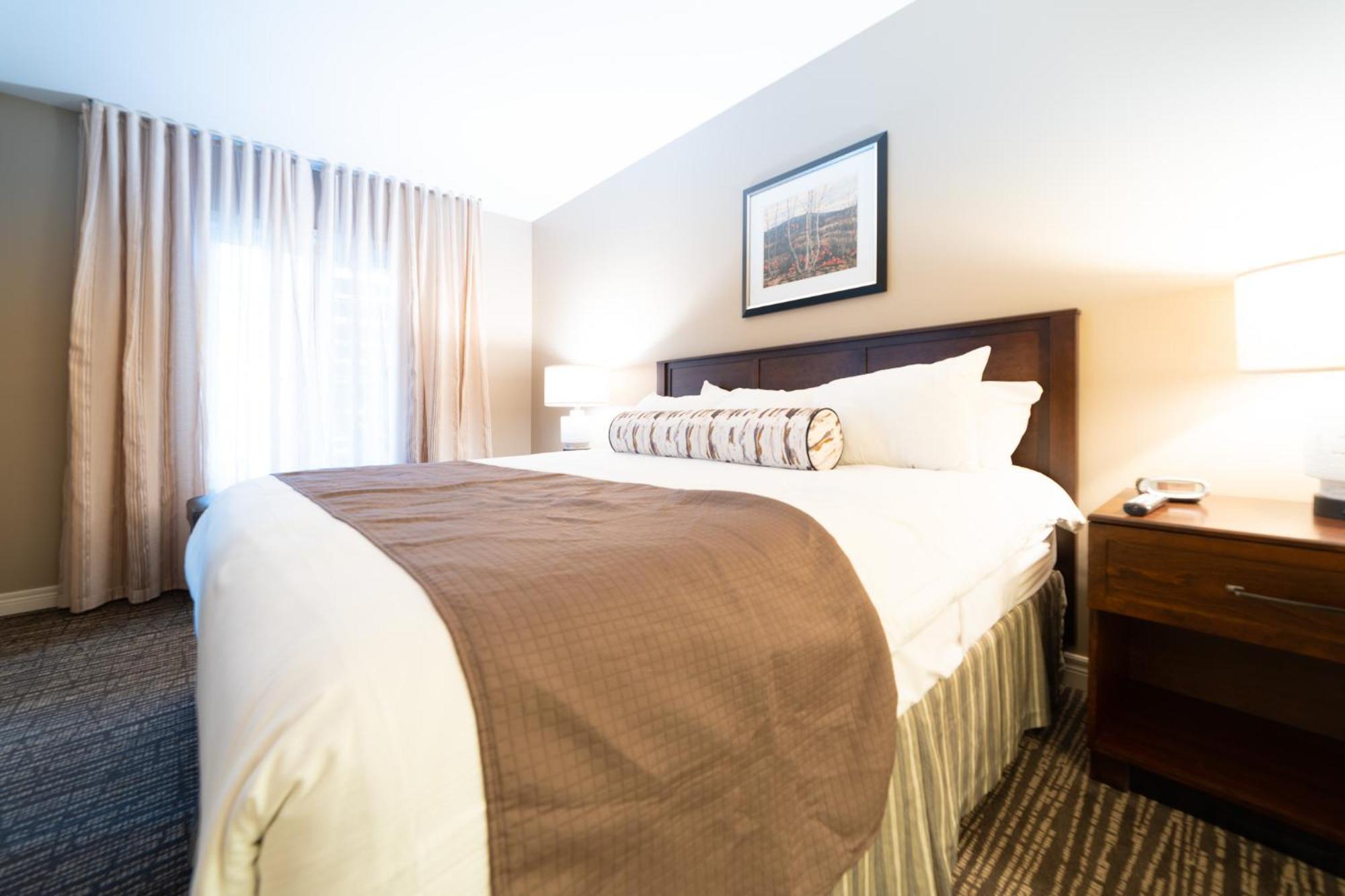 Horseshoe Valley Suites - The Aurora Shanty Bay Bagian luar foto